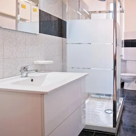 Guardabassi Collection - Vatican White By Varental Apartment Rome